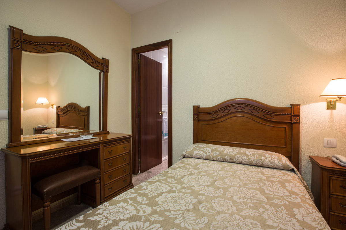Hotel Vibra Riviera Sant Antoni de Portmany Zewnętrze zdjęcie